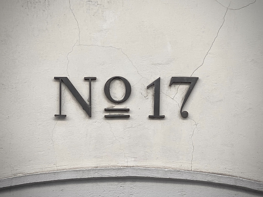 Buying Bulk Address Signs - What to You Need to Know
